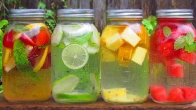Khasiat Infused Water dan Cara Membuatnya
