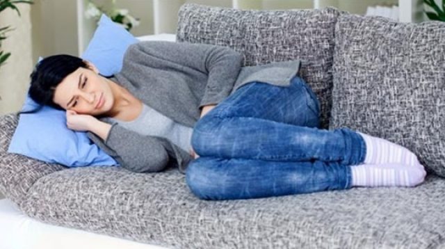 4 Cara Mudah Mengatasi Kram Saat Menstruasi